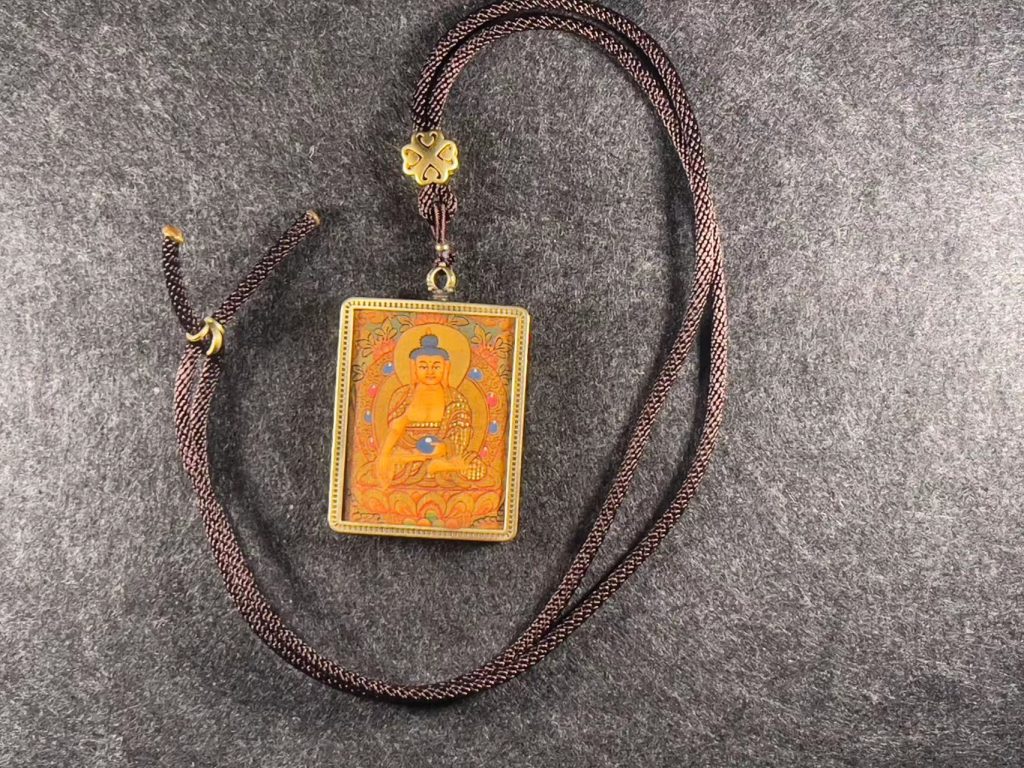 编号118-5646191：黄金小唐卡-释迦牟尼佛（长方形·4.5*3.5CM左右）