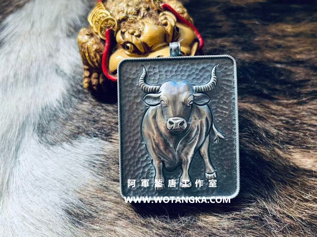 沃唐卡嘎乌盒编号Ghau1764：云纹十二生肖系列之丑牛嘎乌盒