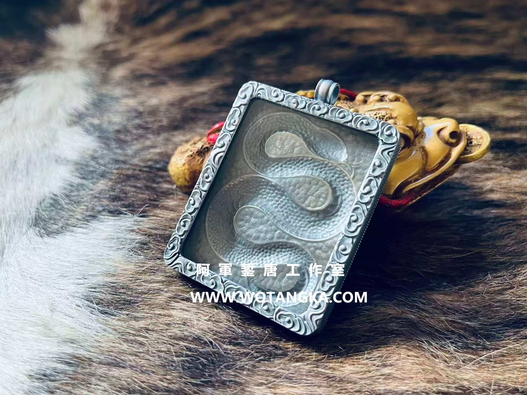 沃唐卡嘎乌盒编号Ghau2141:云纹十二生肖系列之巳蛇嘎乌盒